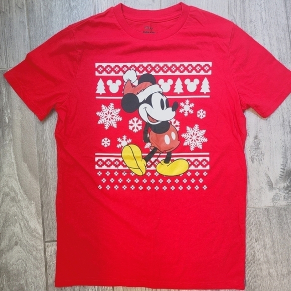 2/$20 Disney Mickey Mouse Red Holiday T Shirt XL - Picture 1 of 3